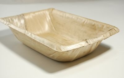 白竹皮プレス容器｜天然竹皮100％｜上品・モダン｜弁当・寿司向け 100個パック WPY-200H