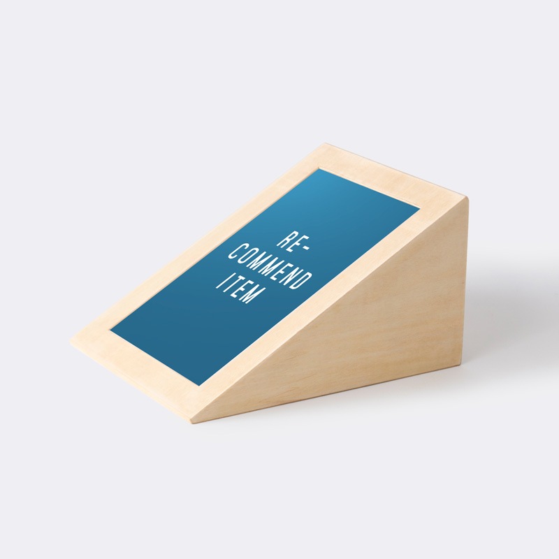 「RE-COMMEND ITEM」 木製 三角POP