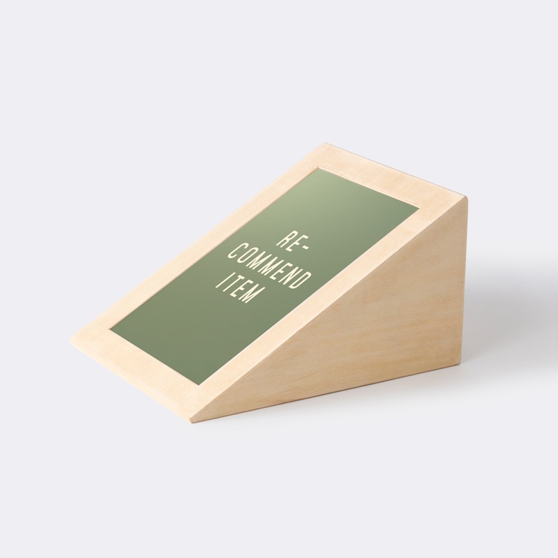 「RE-COMMEND ITEM」 木製 三角POP