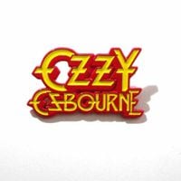OZZY OSBOURNE ピンバッジ Stacked Logo|O|バンド・ブランド ▼