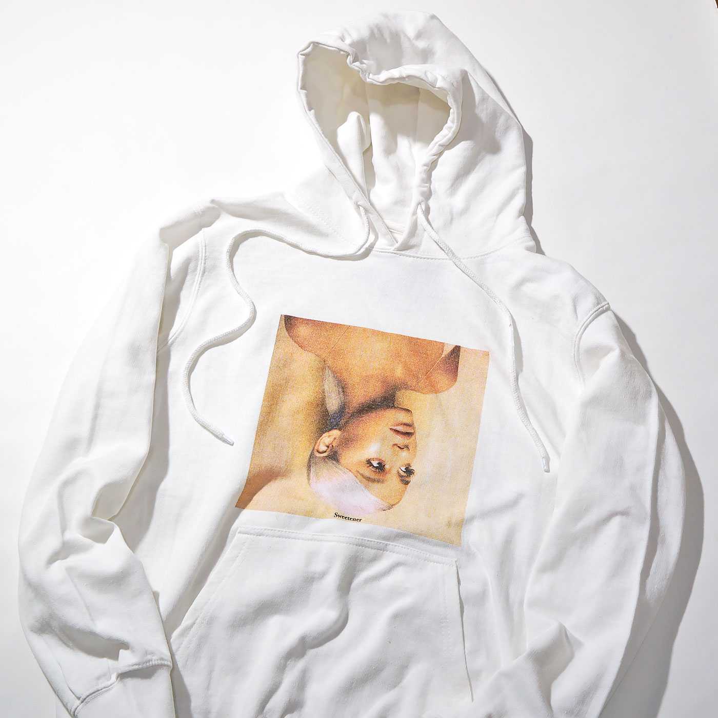 古着 ARIANA GRANDE アリアナグランデ Sweetener スエット 古着 ARIANA GRANDE アリアナグランデ Sweetener スエット
