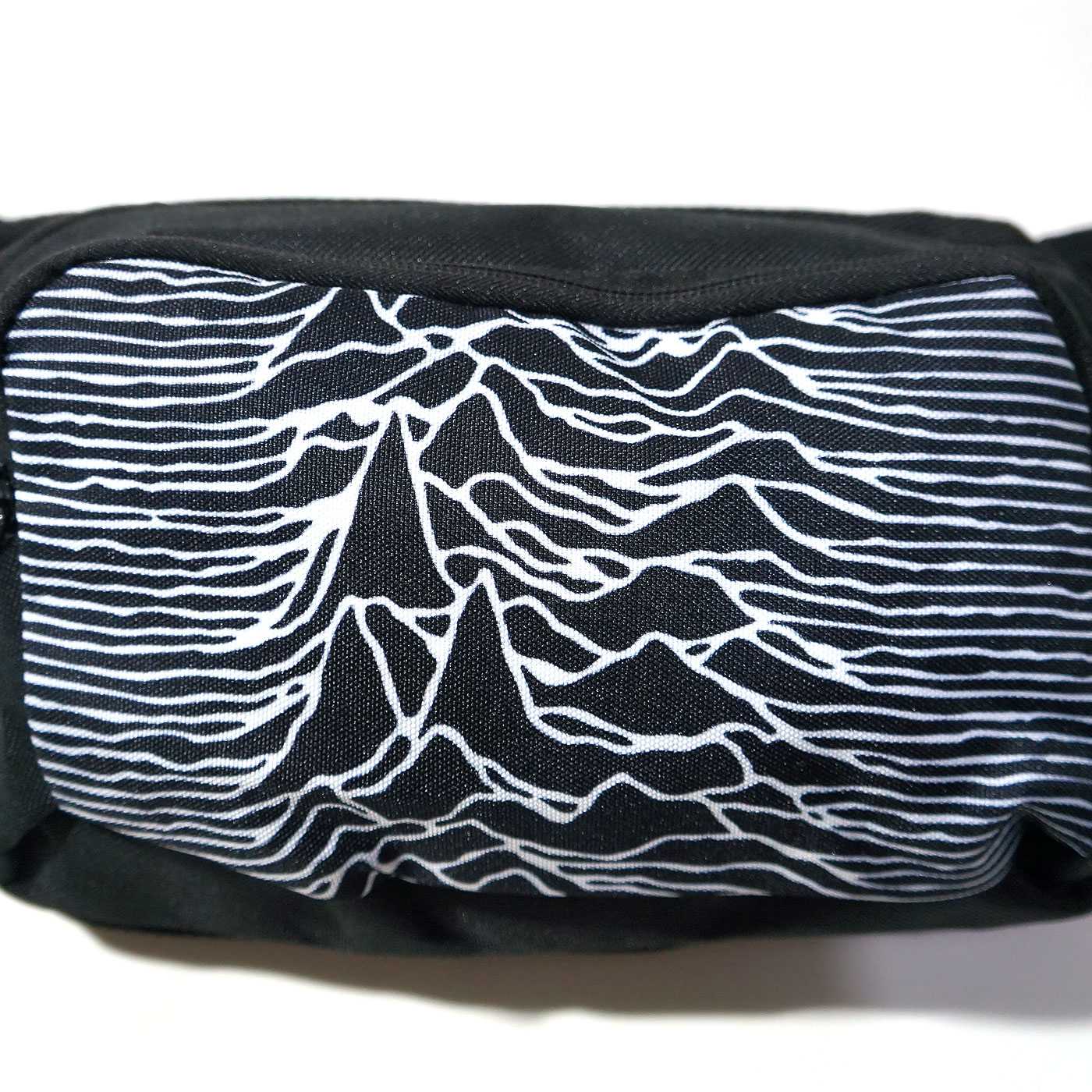 JOY DIVISION ボディバッグ・ウエストポーチ ジョイ・ディヴィジョン JOY DIVISION ウエストバッグ Unknown Pleasures | OSOMALO
