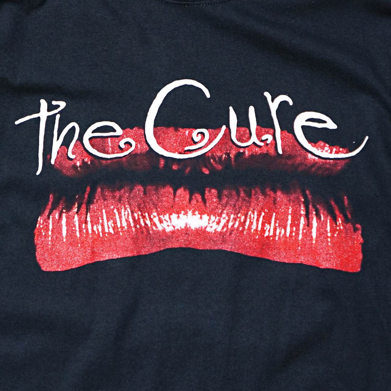 THE CURE キュアー バンドTシャツ Kiss Me-Black | OSOMALO バンドT