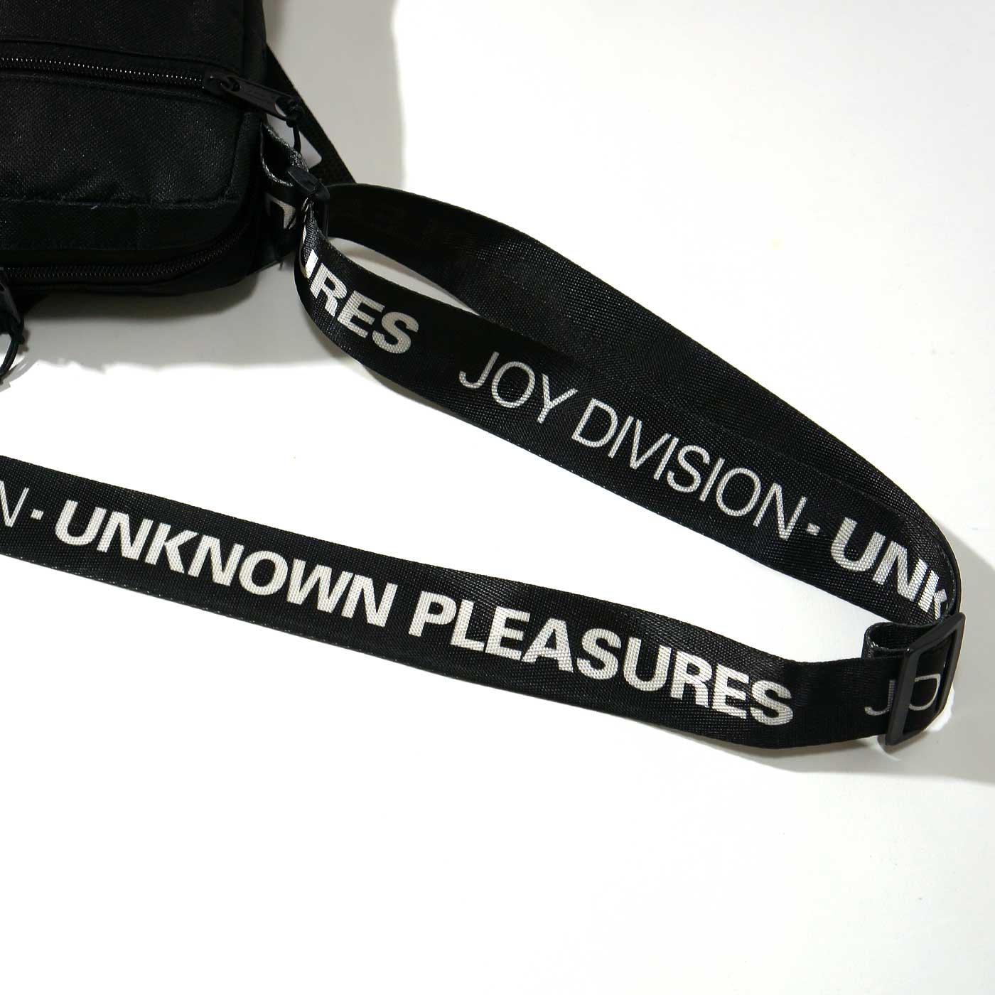 Joy Division ���������Хå� Crossbody Bag Unknown Pleasures