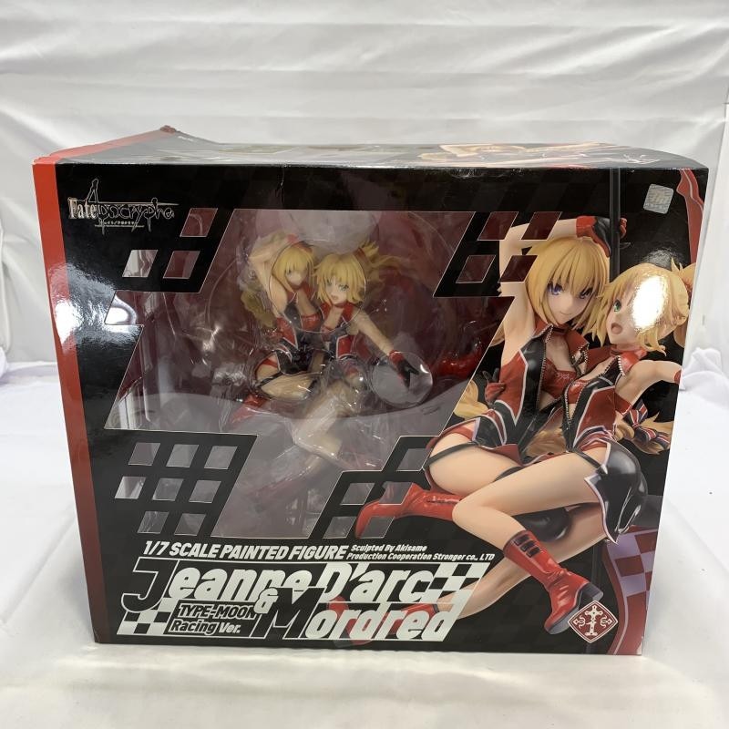 PLUS ONE - プラスワン ジャンヌ・ダルク&amp;モードレッド フィギュア Amazon | [FIG]プラスワンオンラインショップ限定 ジャンヌ