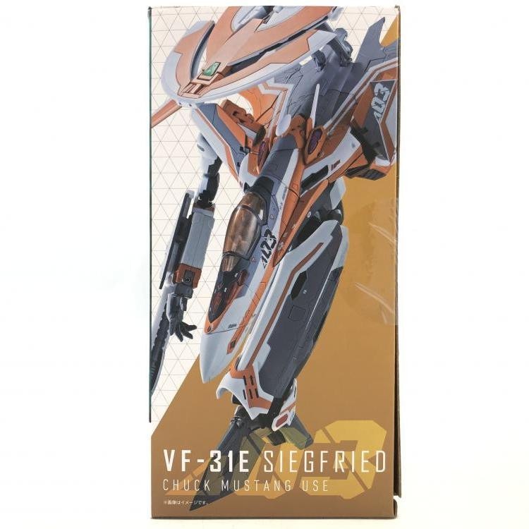 中古】未開封)DX超合金 VF-31E ジークフリード(チャック・マスタング機