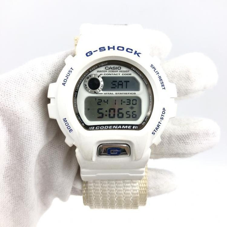 腕時計とチャームの2WAYで楽しめる“BABY-G” | CASIO