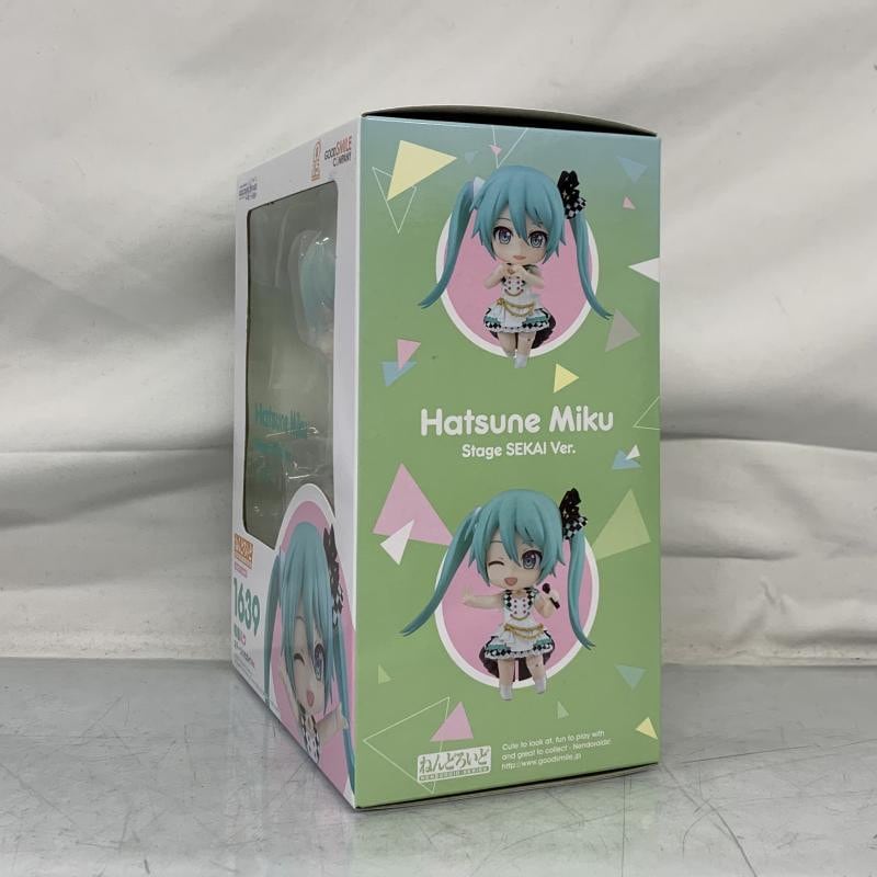 中古】未開/箱色あせ)特典付き ねんどろいど 初音ﾐｸ ｽﾃｰｼﾞのｾｶｲVer.【O