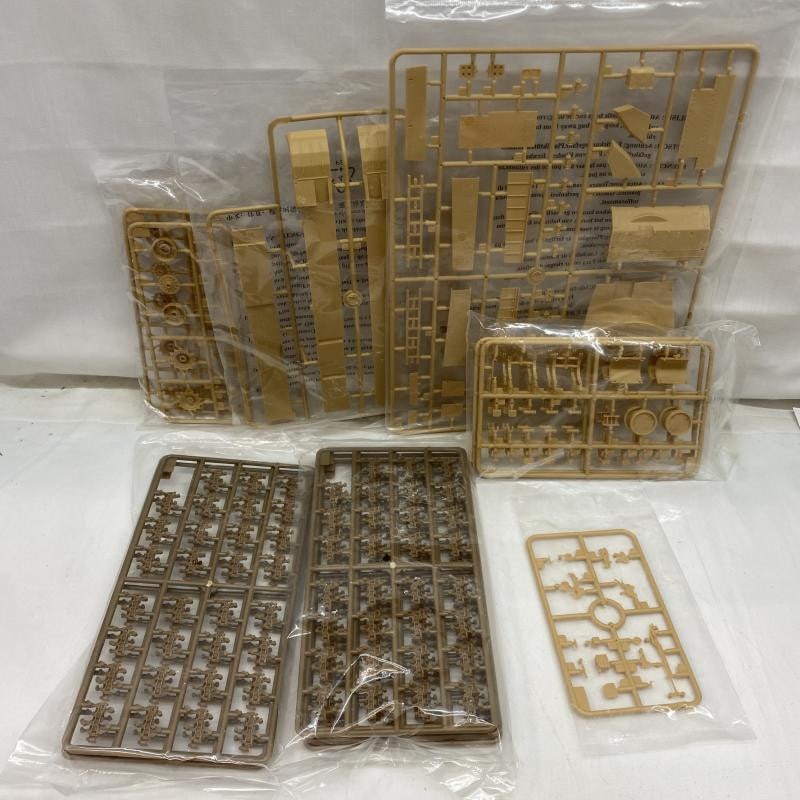 【中古】ﾐﾘﾀﾘ）82464 1/35 中国主力戦車 ZTZ96A[22][240022195603] 中古】ﾐﾘﾀﾘ）82464 1/35 中国主力戦車 ZTZ96A [6939319224644