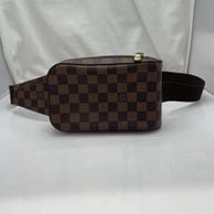 ����š�LOUIS VUITTON ���ߥ� �������˥⥹ �ܥǥ��Хå� �� �륤�����ȥ��O���ġ�