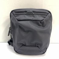 ����š�MONOLITH SHOULDER STANDARD��O��¼��