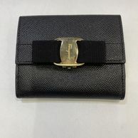 ����š�SalvatoreFerragamo �������ܥ� ����ޤ���� 22A926 �֥�å� ��������ȡ��졦�ե��饬���O������