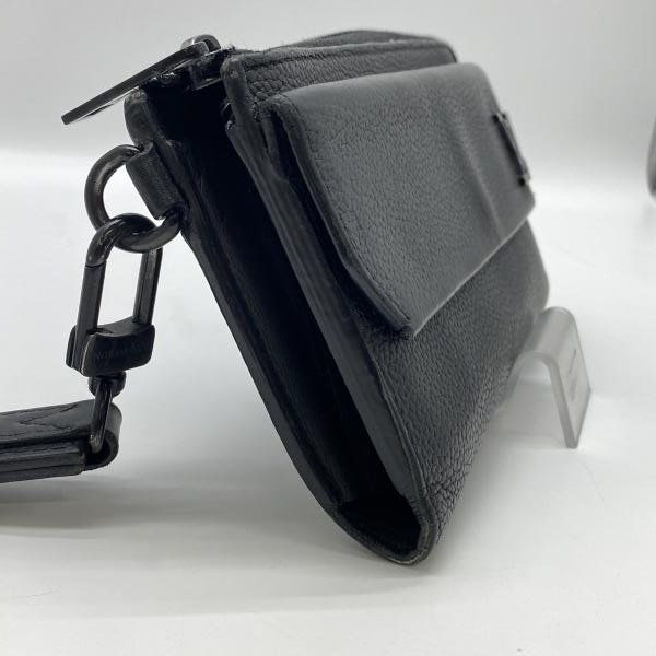 ����š�LOUIS VUITTON ����������� ���åԡ�������å� �֥�å� M69831��IC���å׳�ǧ�ѡ˥륤�����ȥ��O������