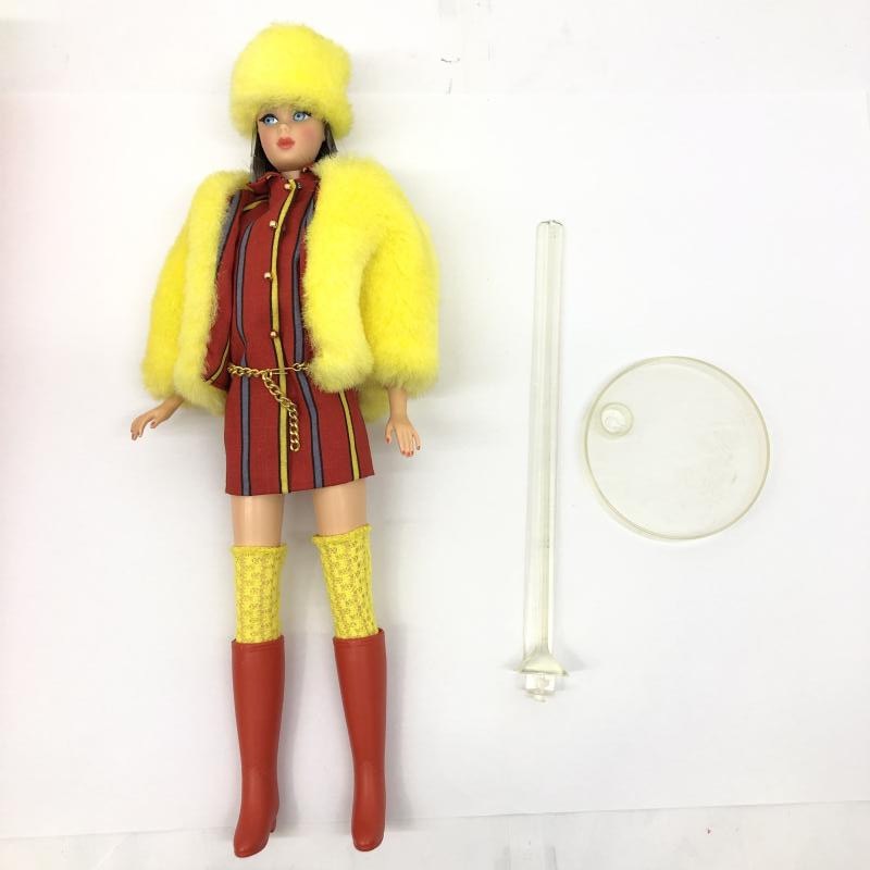 ����š۳����˥С��ӡ� wist'n Turn Barbie �ĥ����ȥ���ɥ����� MATTEL �ͷ���O��ΩŹ��