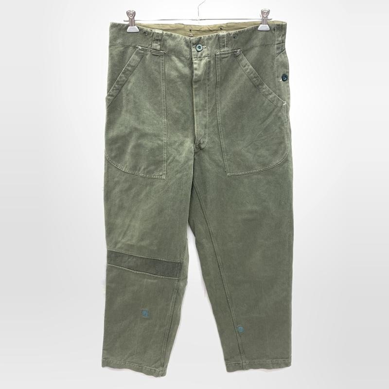 【中古】50s～ スイス軍 デニムワークパンツ 後期型 W38相当 オリーブ[92][240092341848] 中古】50s～ スイス軍 デニムワークパンツ 後期型 W38相当 オリーブ【O