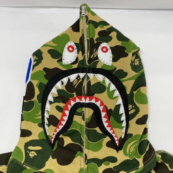 šA BATHING APE ABC CAMO CRYSTAL STONE SHARK CROPPED FULL ZIP HOODIE  M٥󥰥סOŹ