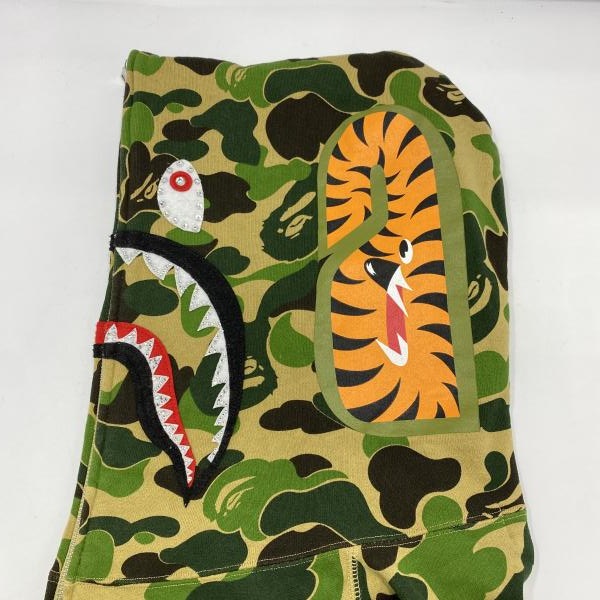 šA BATHING APE ABC CAMO CRYSTAL STONE SHARK CROPPED FULL ZIP HOODIE  M٥󥰥סOŹ