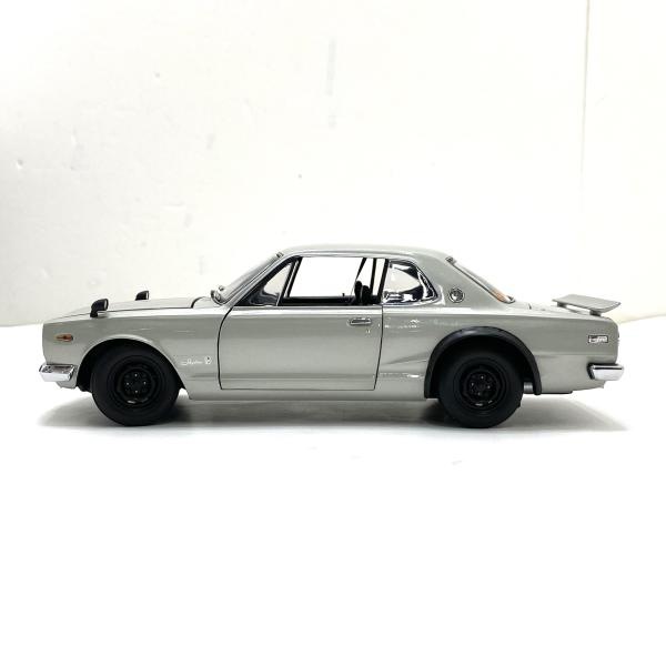 ����šۡڳ���/�����������1/18 NISSAN SKYLINE 2000 GT-R(KPGC10) Normal��Wheel Version UP(����С�) [08127S]��O��ë��