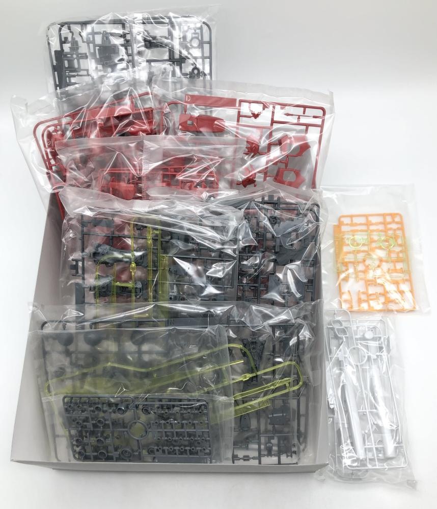 ����š�̤��Ω �Х���� ��ư��Υ������UC MG 1/100 ���ʥ󥸥��O˭��Ź��