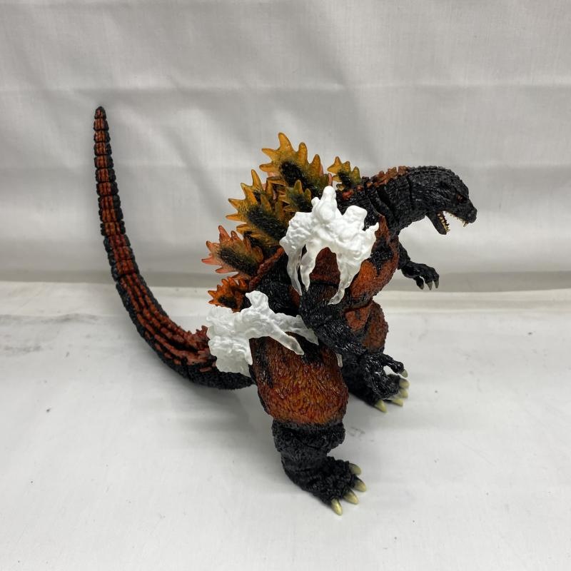 中古】本体のみ)S.H.MonsterArts ゴジラ(1995) Ultimate Burning Ver 