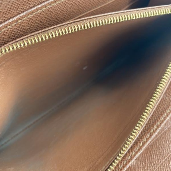 ����š�LOUIS VUITTON ���åԡ����������ʥ����� �饦��ɥե����ʡ�������å� M62581 ��Υ���� �륤�������ȥ��OȾ�ġ�