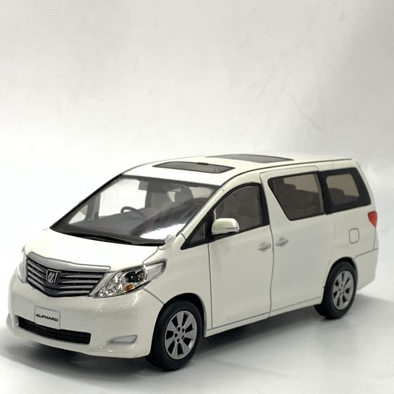 TOYOTA ALPHARD ミニカーホワイト 中古】1/30 ALPHARD カラーサンプルミニカー ホワイトパール