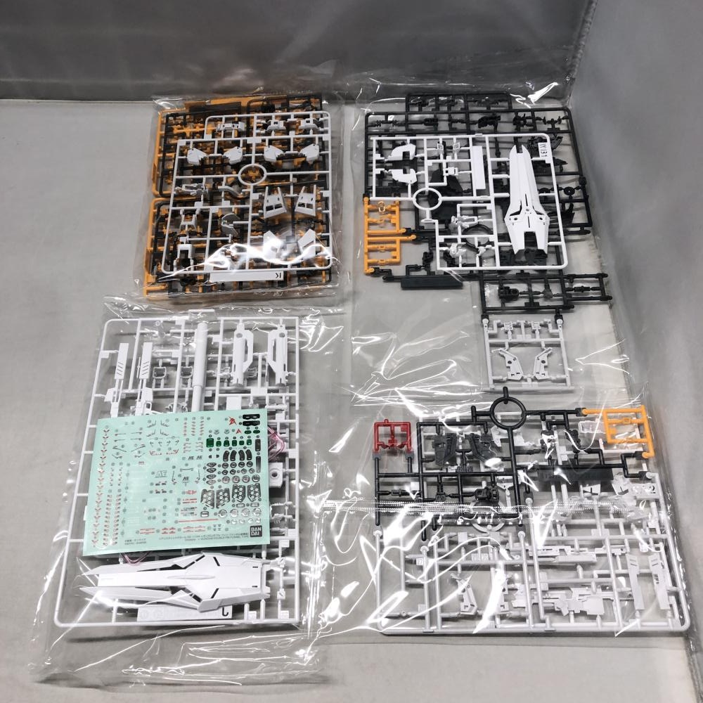 ����šێ��ގݎ��ގѡ˥Х���� 1/144 RG RX-93 �ͥ������ ���֥롦�ե��󡦥ե���ͥ������� �ս��Υ��㥢 [4573102674661]��O�ĳ���