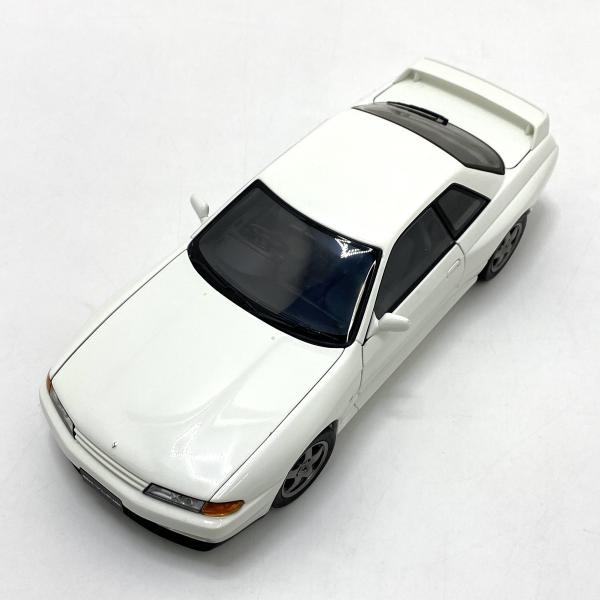����šۡڳ�����1/18 NISSAN SKYLINE GT-R R32 (���ꥹ����ۥ磻��) ��MILLENNIUM�� [77342]��O��ë��