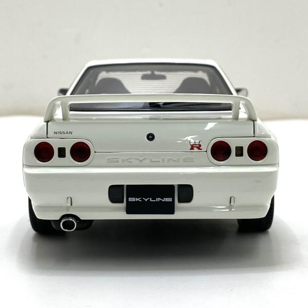 ����šۡڳ�����1/18 NISSAN SKYLINE GT-R R32 (���ꥹ����ۥ磻��) ��MILLENNIUM�� [77342]��O��ë��