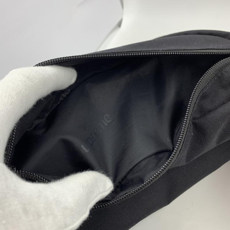 ����š�SUPREME 24FW Waist Bag �֥�å� ����ץ꡼���O������
