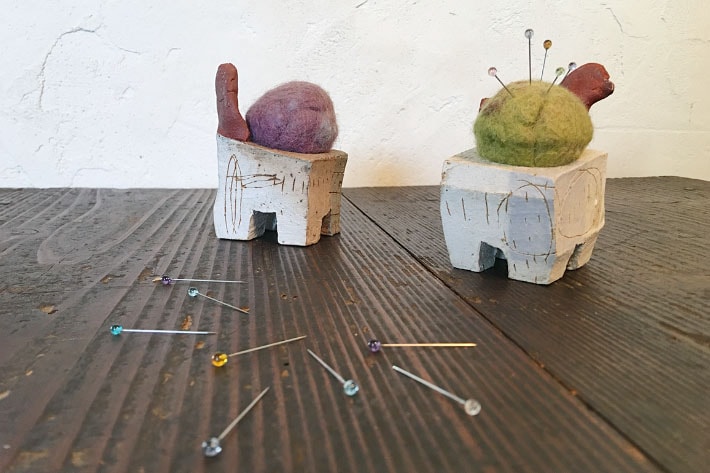 ［shiho kurihara ］ガラス玉まち針
