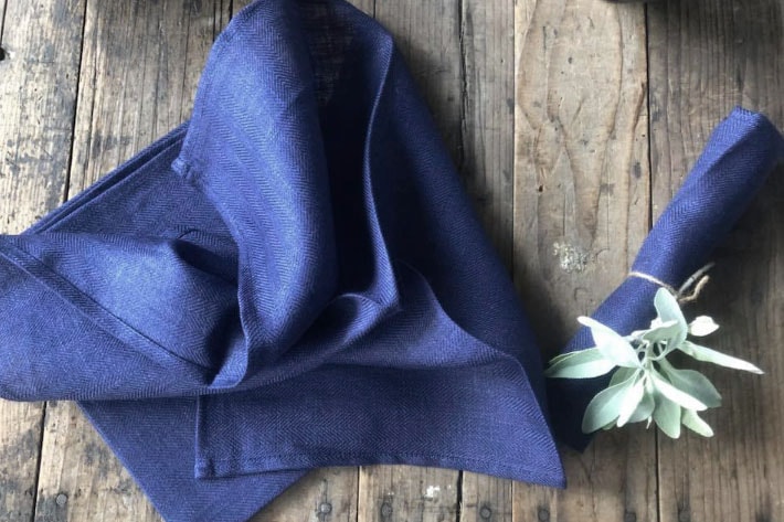 ［fog linen work フォグリネンワーク］リネンナプキン　ブルーヘリンボーン