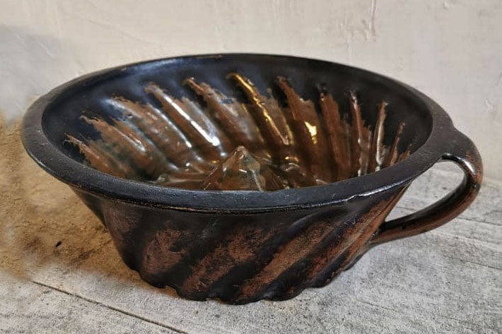［antiques］フランス・クグロフ モールド（陶器)