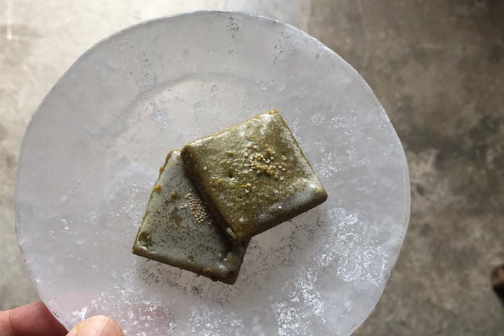 能登朝奈さん　ガラスプレート 能登朝奈] ラウンドプレート | すべての商品 | とんぱhanare