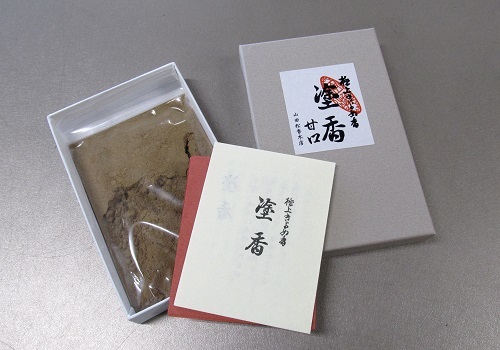 ぴーさん　セット　鳳城 朱　短寸　山田松香木店　伽羅 高級線香『伽羅【鳳城-朱-(ほうじょうあか)】短寸一把入[有煙