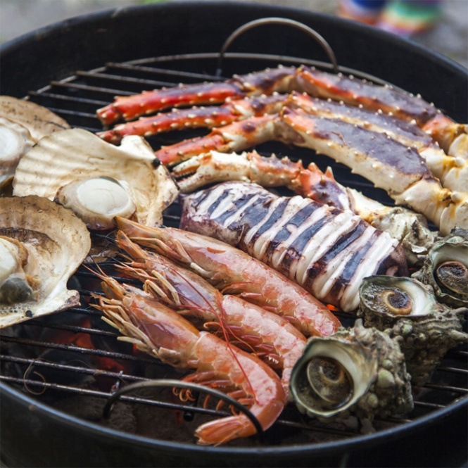 豪華絢爛!タラバガニと 北海道野付漁師 鈴木さんの特大ホタテ入り 浜焼きセットDX3~5人前