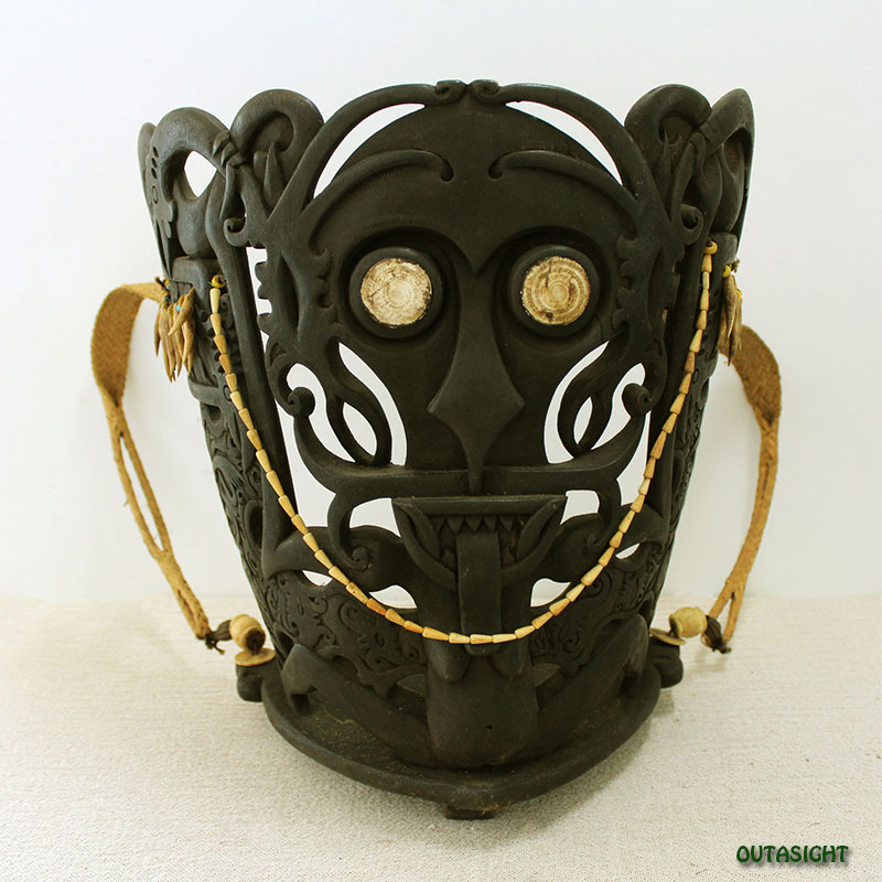 カリマンタン島ダヤック族ロタン編ビーズ飾り付き赤ちゃん背負籠貴重