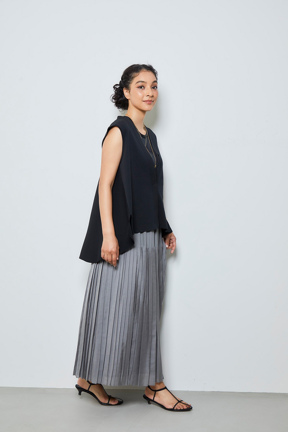 【再販】2025MS_バッグフレアニットジレ