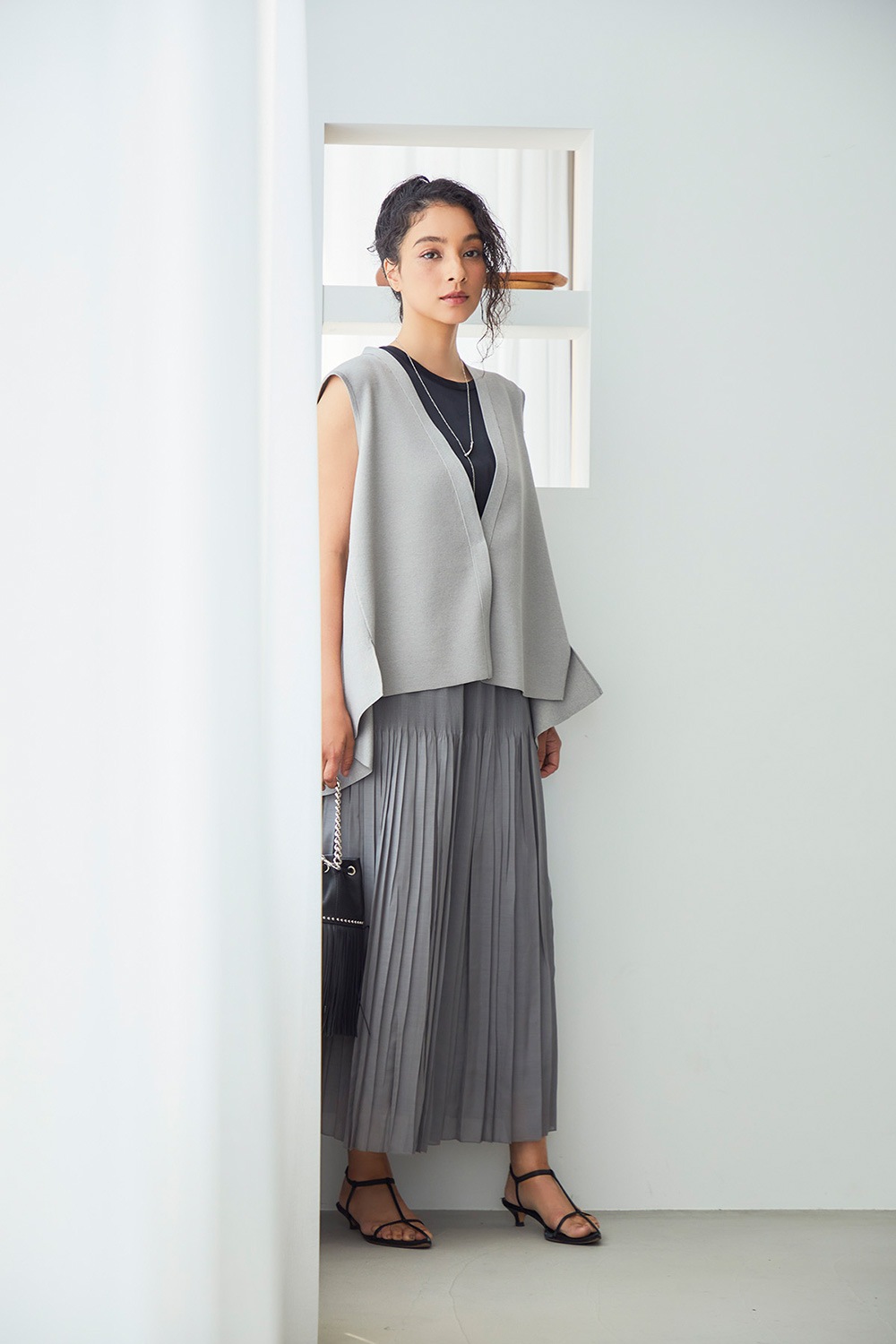 【再販】2025MS_バッグフレアニットジレ