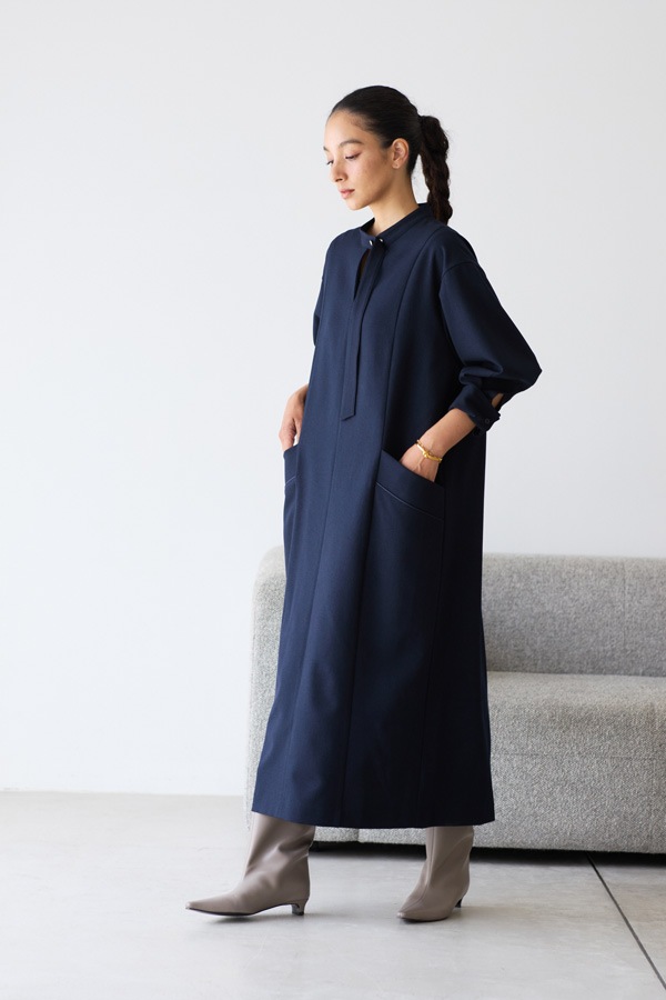 【再販】2025AW_フロントタイVネックワンピース