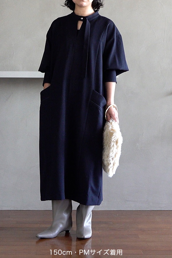 【再販】2025AW_フロントタイVネックワンピース