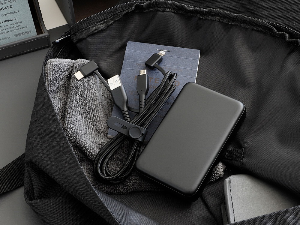 やわらか超タフで断線に強い 耐屈曲10万回以上 急速充電2.4A/データ転送 Type-A to microUSB - Lightning/Type-C 3in1ケーブル 1m ブラック (OWL-CBA4MLC10)【まとめ買い対象】