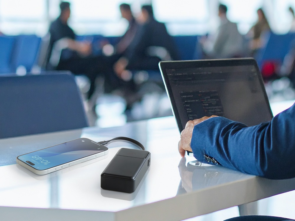 USB Type-C�����֥���η� �ǥ�����ɽ����� 10000mAh ����PD30W�б� USB Type-C������ USB Type-A���� ��Х���Хåƥ꡼ OWL-LPB10026C���꡼��