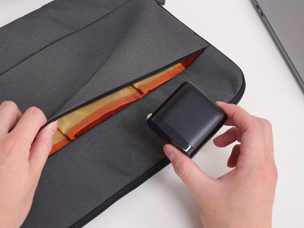 ����65W���� USB Type-C��1 USB Type-C����ꥱ���֥���¢ AC���Ŵ� OEC-APD65C2RG-BK