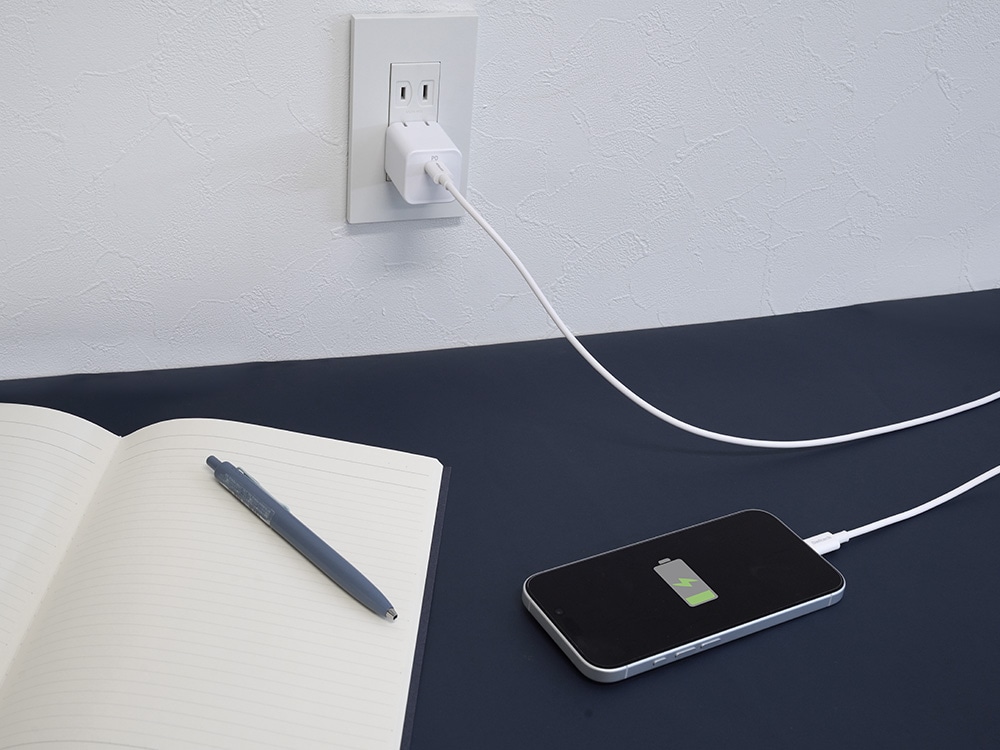 USB Type-C�����֥���° ����PD20W���� GaN���� USB Type-C��1 AC���Ŵ� OWL-APDJ20CC15-WH