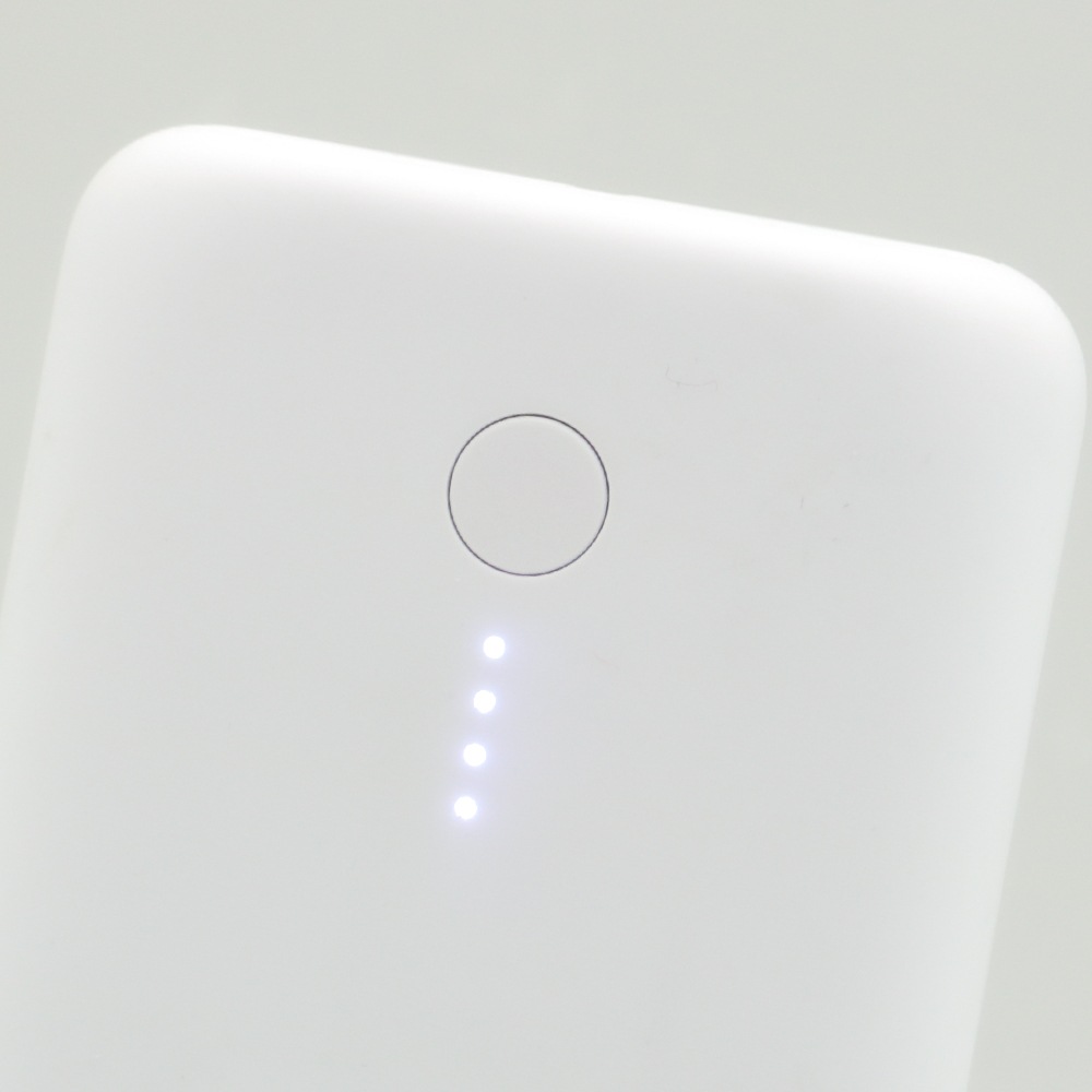 最小・最軽量モバイルバッテリー 10000mAh PD18W対応 Type-C入出力+USB Type-A出力(OWL-LPB10015)