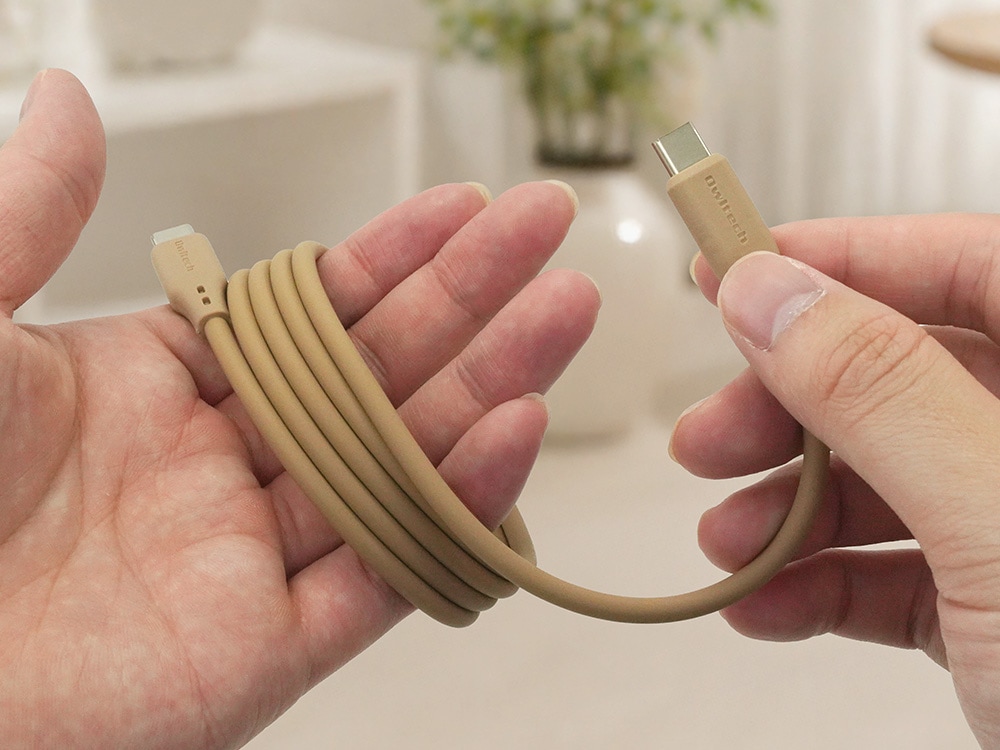 ¡ÚÈÎÏ©¸ÂÄê¡Û½À¤é¤«¤¯¼§ÎϤǤޤȤޤë PD60W½¼ÅÅ¡¿¥Ç¡¼¥¿Å¾Á÷ USB Type-C to USB Type-C ¥·¥ê¥³¥ó¥Þ¥°¥Í¥Ã¥È¥±¡¼¥Ö¥ë (OEC-CBM3CC)