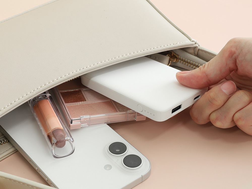 5000mAh ºÇÂç12WÆþ½ÐÎÏÂбþ USB Type-CÆþ½ÐÎÏ¡¿USB Type-A½ÐÎÏ ¥â¥Ð¥¤¥ë¥Ð¥Ã¥Æ¥ê¡¼ OWL-LPB5028