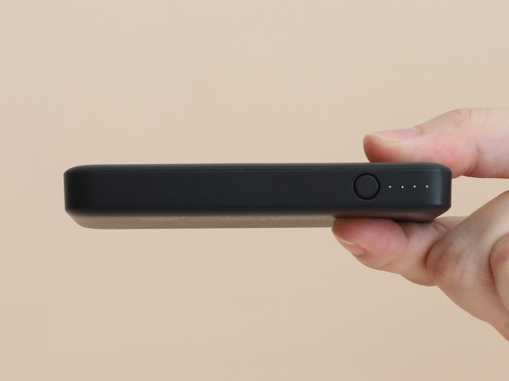 5000mAh ºÇÂç12WÆþ½ÐÎÏÂбþ USB Type-CÆþ½ÐÎÏ¡¿USB Type-A½ÐÎÏ ¥â¥Ð¥¤¥ë¥Ð¥Ã¥Æ¥ê¡¼ OWL-LPB5028