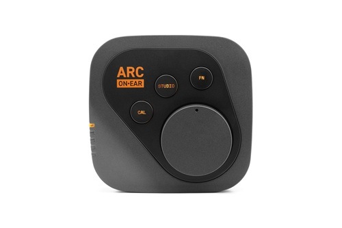 IK Multimedia ARC ON��EAR ��������